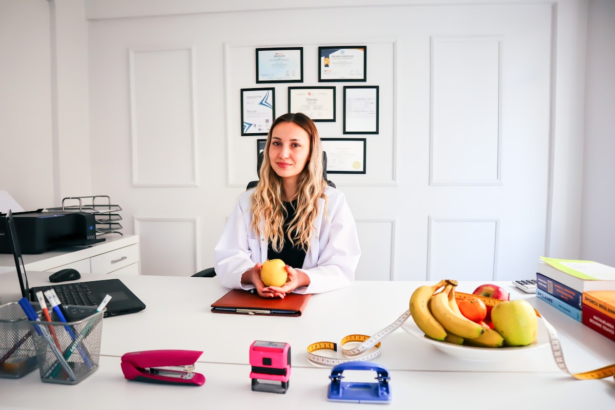 Mindful eating practice - enjoying food without distractions